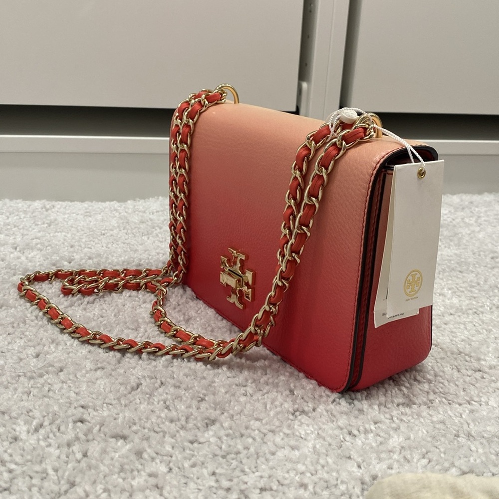 NEW with tags Tory Burch bag in spiced coral